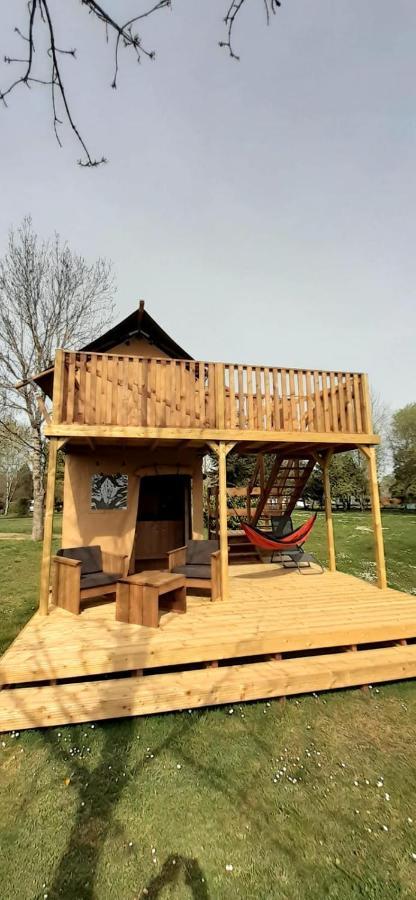 Tente Cabane Du Camping Hautoreille バンヌ エクステリア 写真
